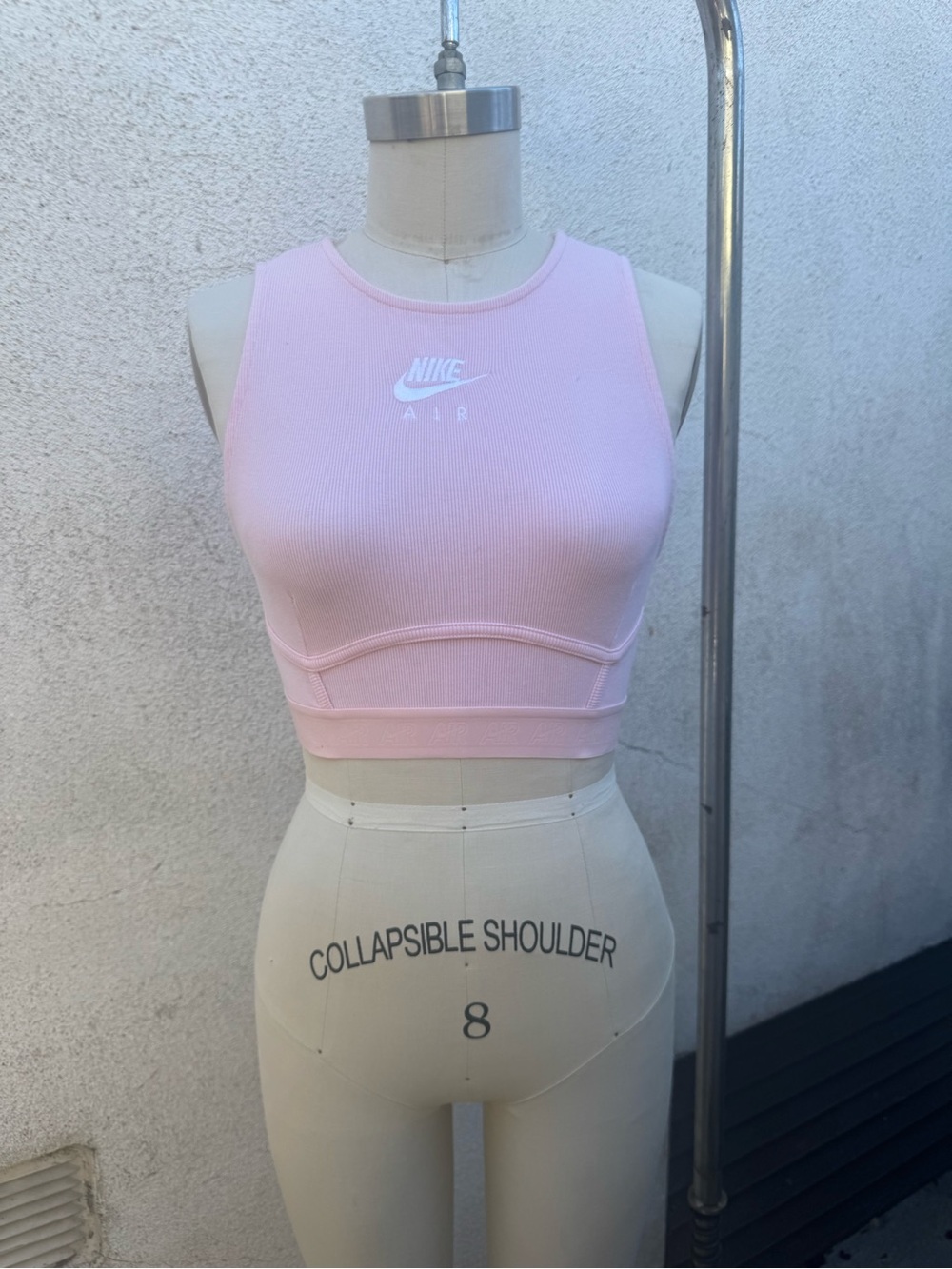 Nike Pink Ribbed Cropped Athletic Tank Top